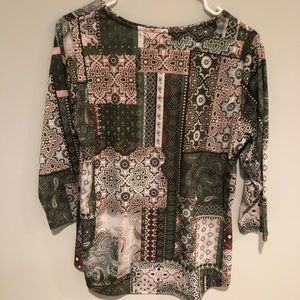 Alllison Daley 3 quarter sleeve Medium top in green